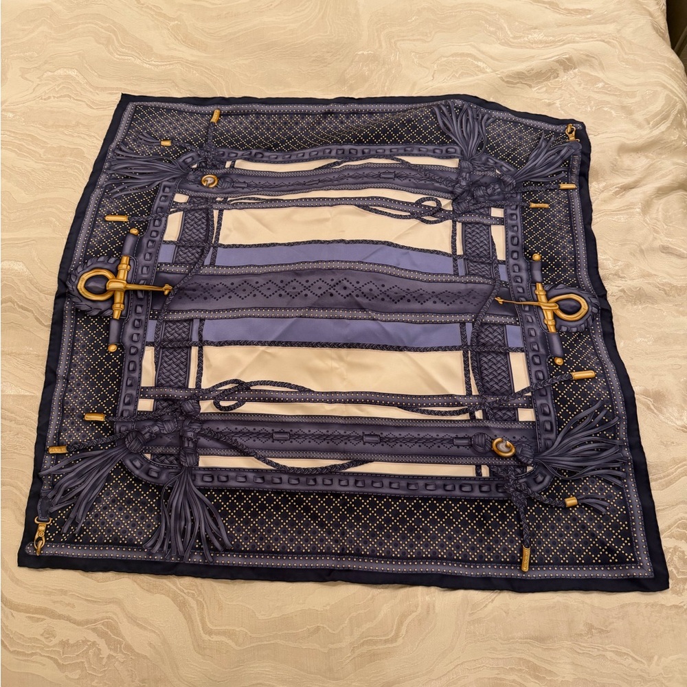Gucci silk scarf